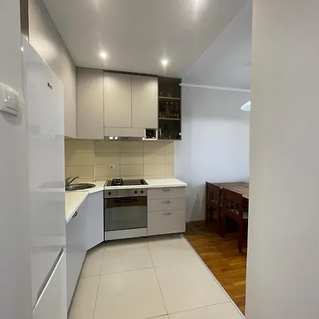 Ivy Novi Sad, Serbia * Bukorovac